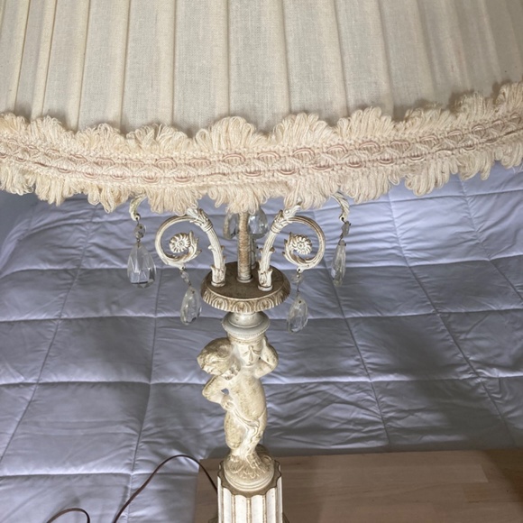 Vintage cherub crystal chandelier lamps - Picture 5 of 5